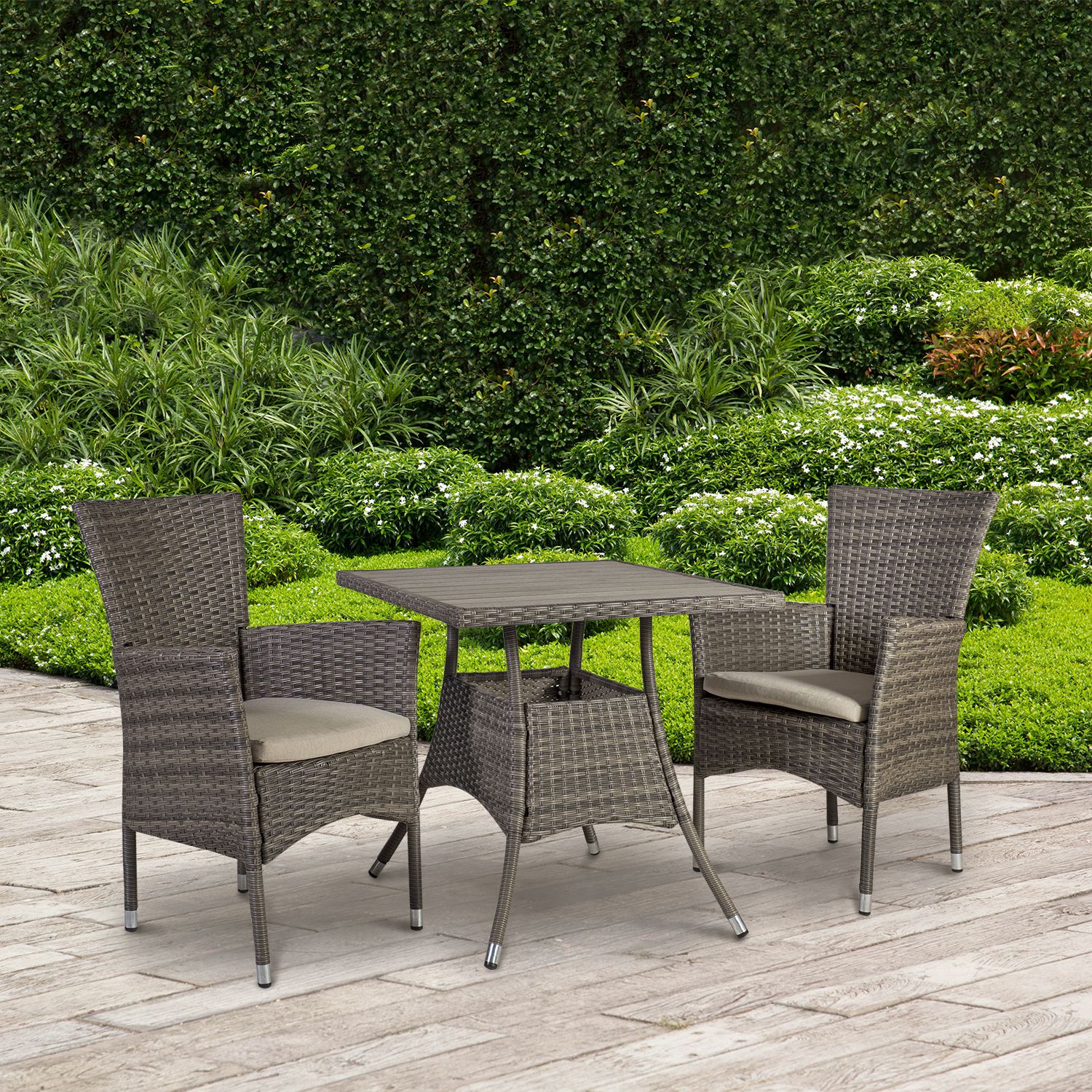 Sodo baldų komplektas PALOMA: stalas ir 2 kėdės, pilkšvai rudos spalvos.
